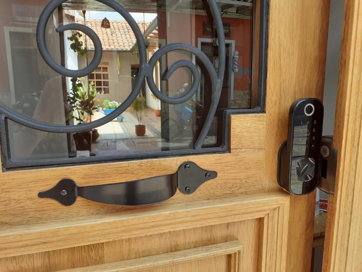 Hostal Suite Le Fabrique Cuenca Zewnętrze zdjęcie